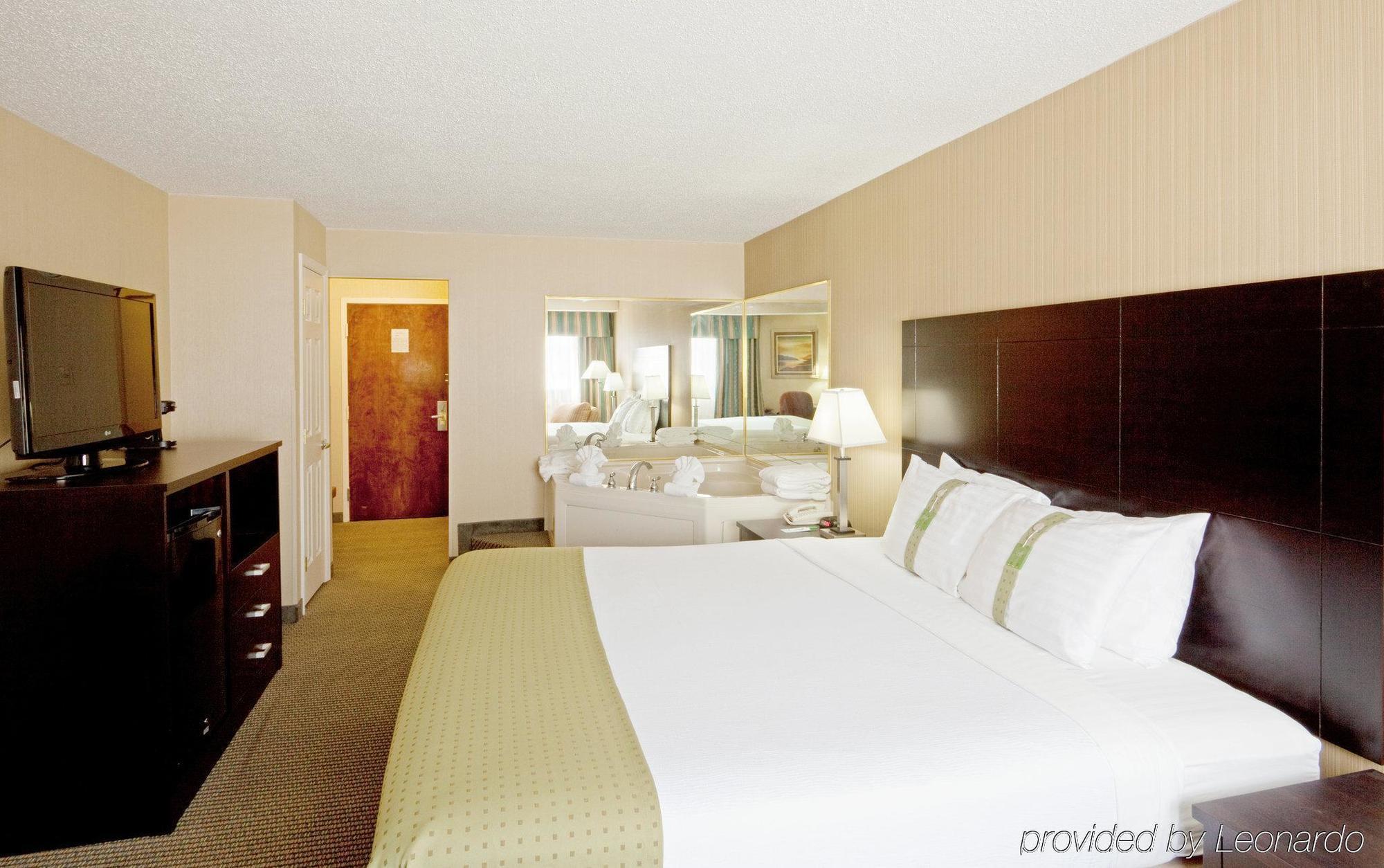 Days Inn By Wyndham Plattsburgh Zimmer foto
